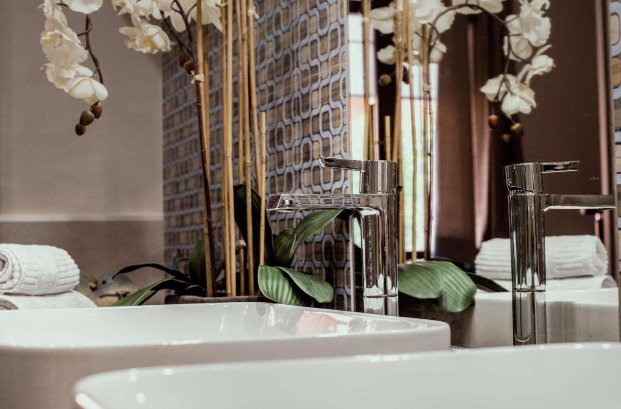 Appartamento Vacanze / Holiday Flat Farfalle&Rossobarbera Montegrosso dʼAsti Eksteriør bilde